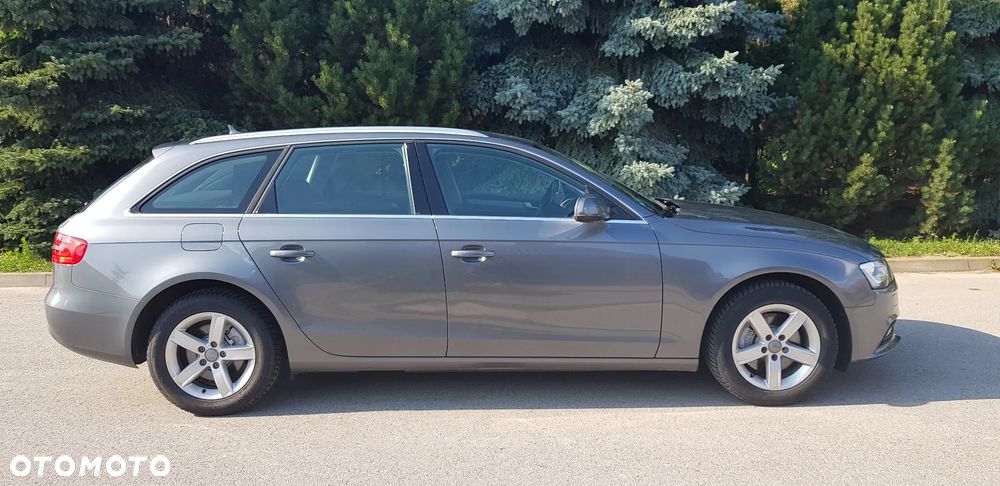 Audi A4 Avant 2.0 TDI DPF quattro Attraction - 10