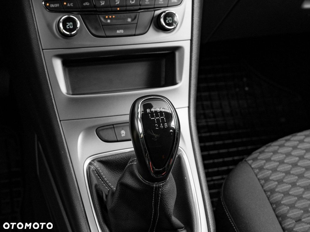 Opel Astra V 1.5 CDTI Edition S&S - 19