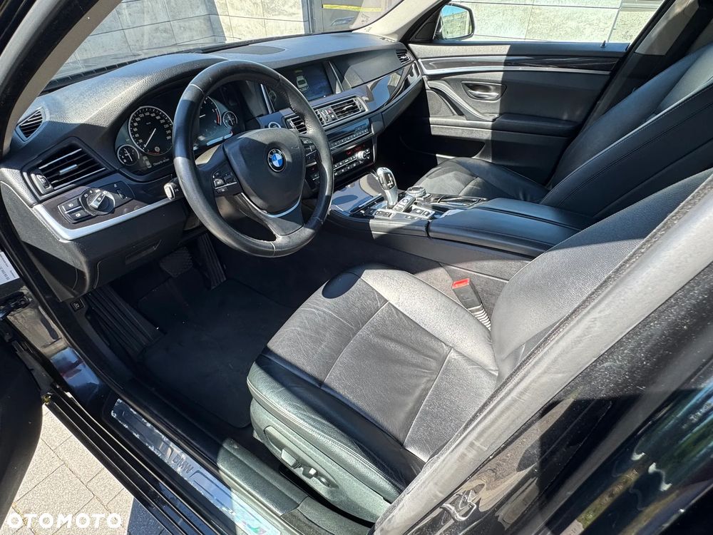 BMW Seria 5 520d xDrive Luxury Line - 4