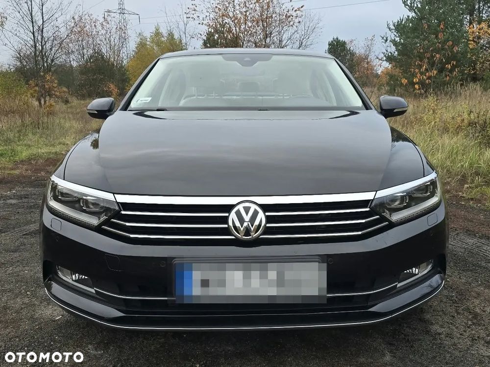 Volkswagen Passat - 4