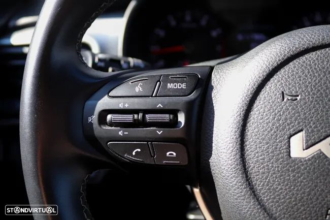 Kia Stonic 1.2 MPi Dynamic - 10