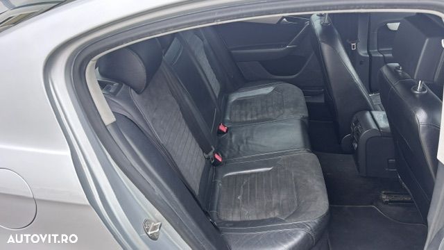 Volkswagen Passat - 7