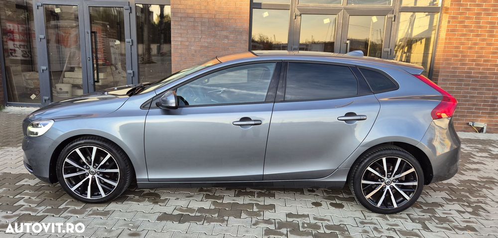 Volvo V40 - 2
