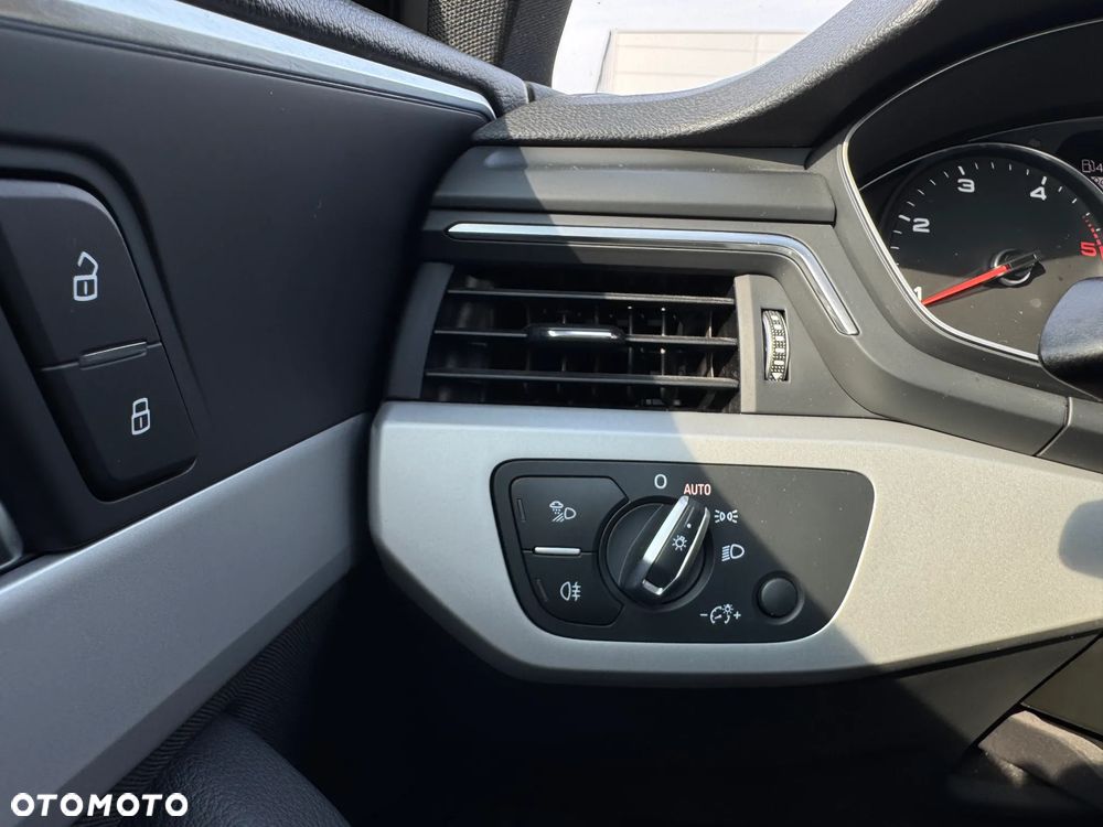 Audi A4 Avant 35 TDI S tronic advanced - 20