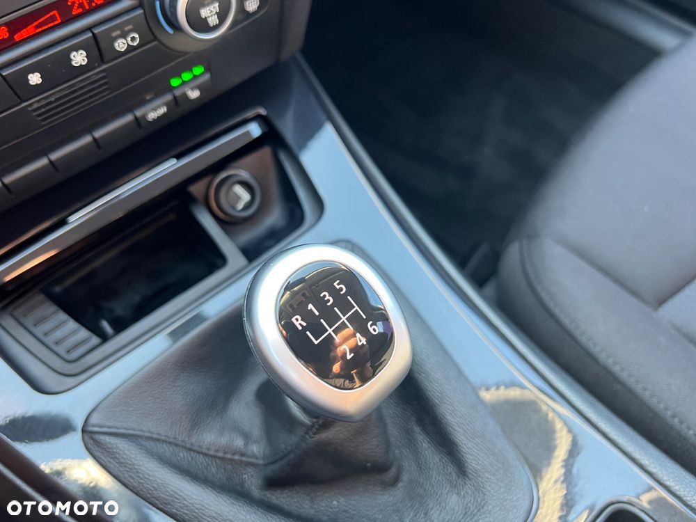 BMW Seria 3 318i Edition Lifestyle - 22