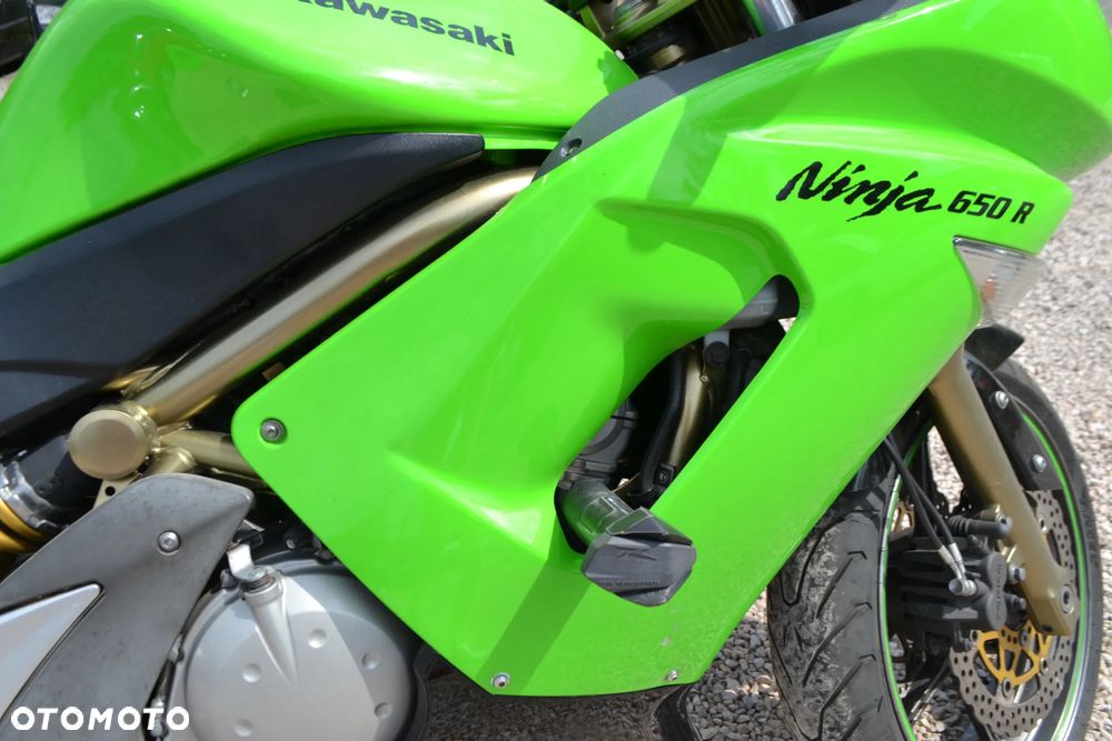 Kawasaki ER - 9