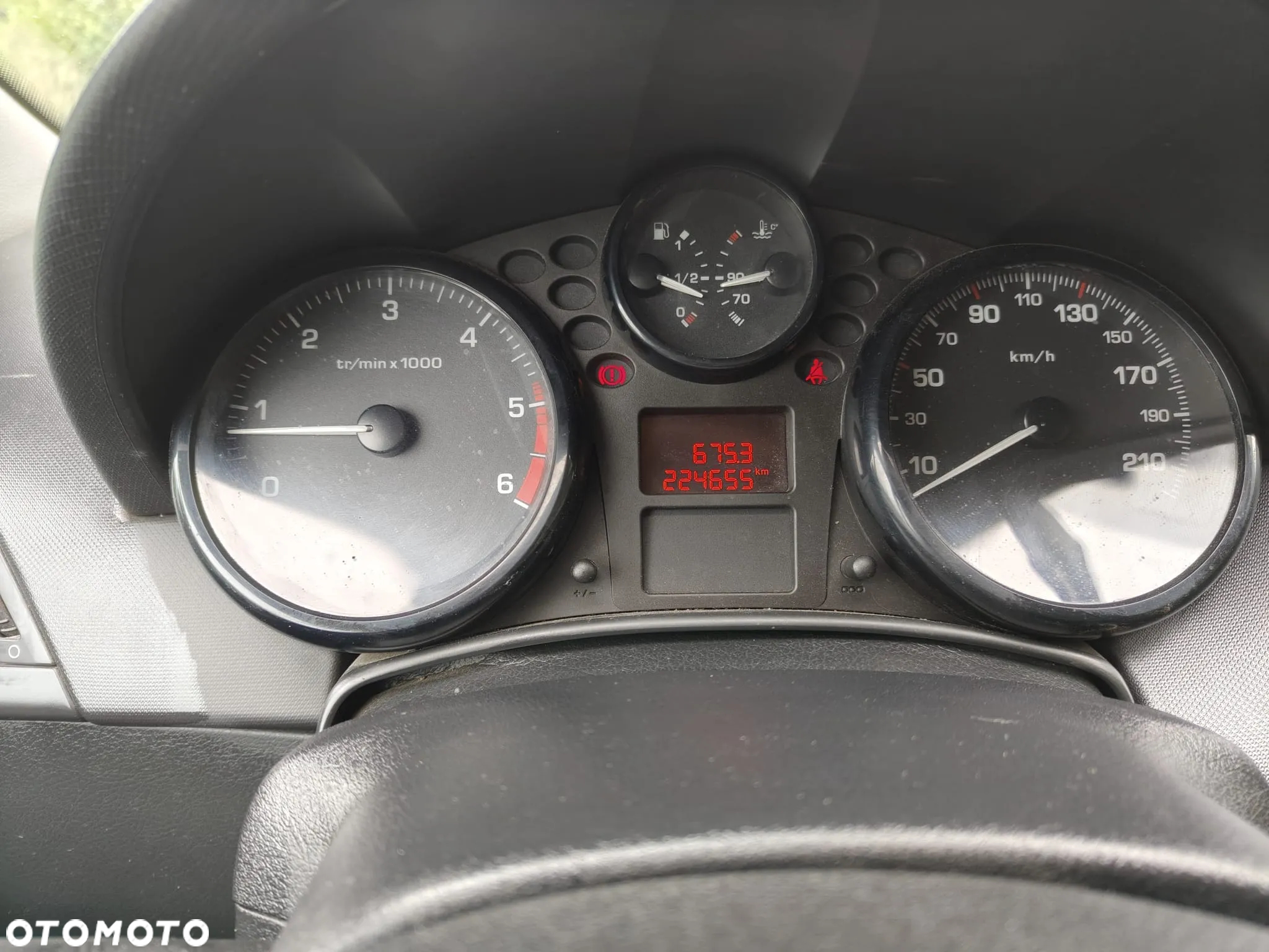 Peugeot 207 - 10