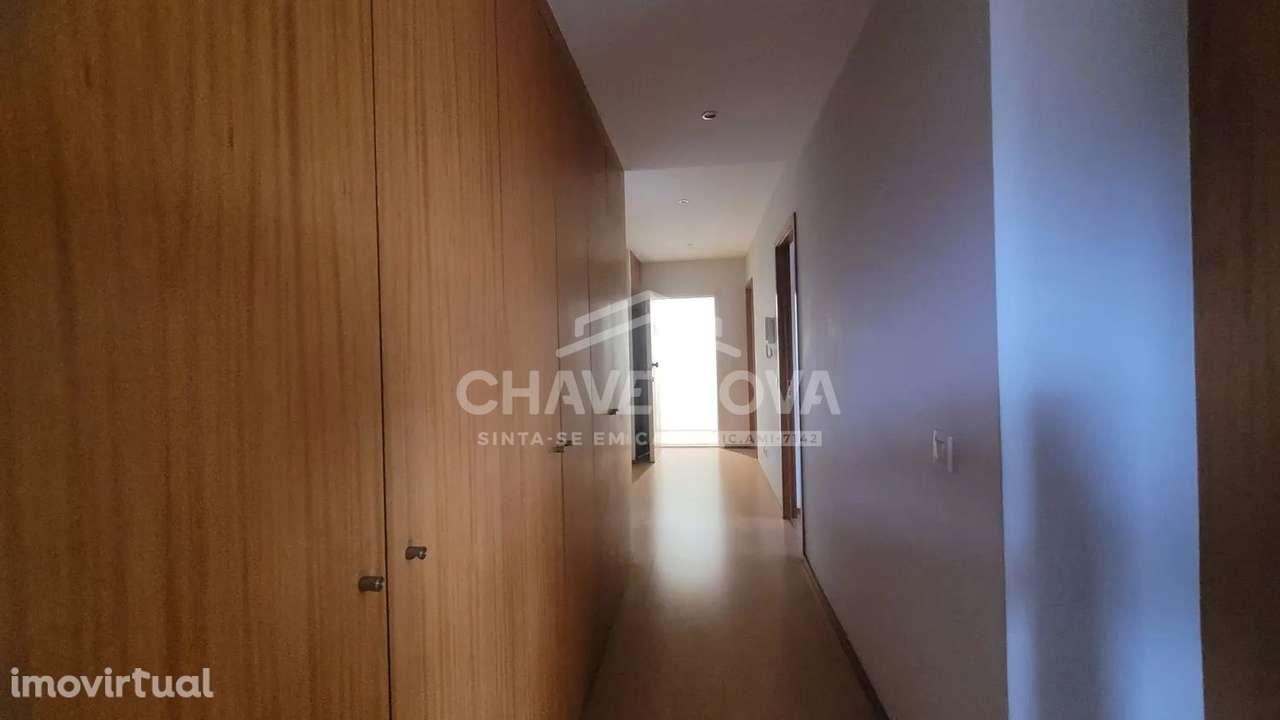 T3 c/ 2 Lugares de Garagem e Arrumos em Moreira da Maia - Grande imagem: 4/13