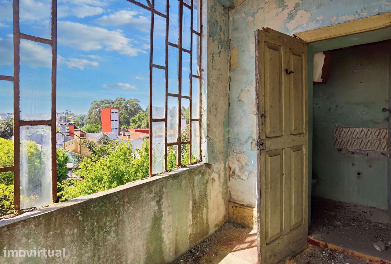 Prédio a venda no Centro de Rio Tinto Imóvel anterior a 1951 - Todo em - Grande imagem: 4/30