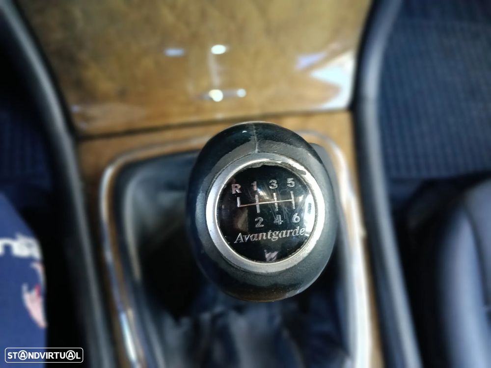 Mercedes-Benz E 220 - 15