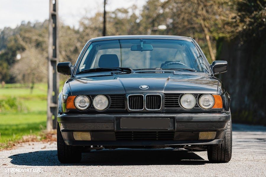 BMW 520 i 24V - 6
