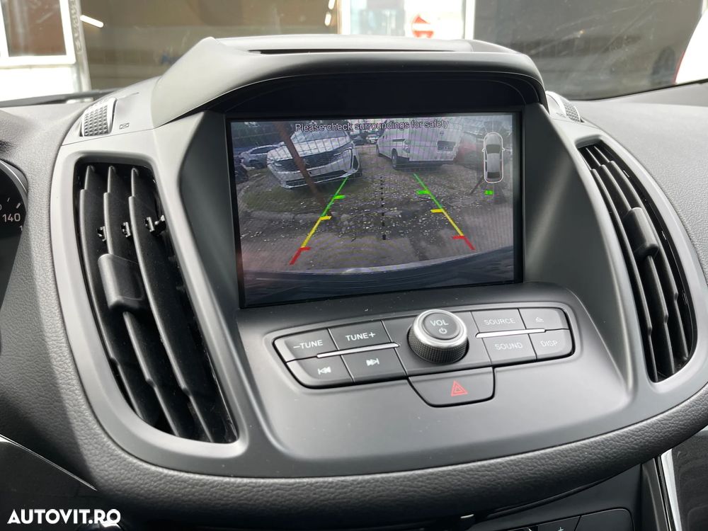 Ford Kuga 2.0 TDCi 4WD Powershift ST-Line - 14