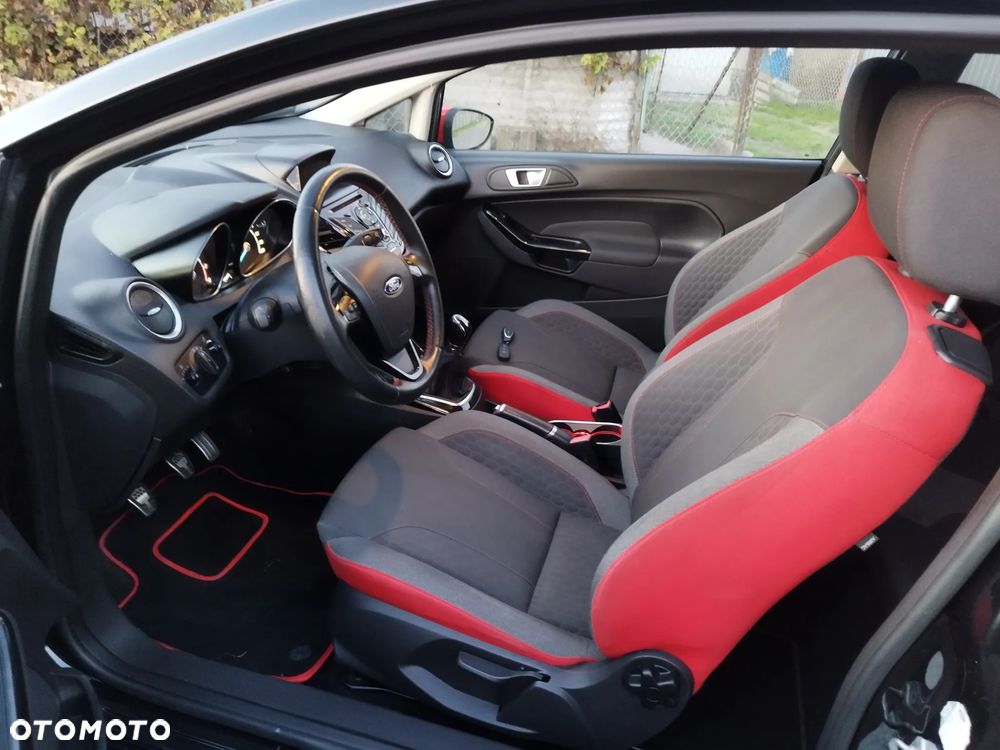 Ford Fiesta 1.0 EcoBoost S&S ST-LINE - 17