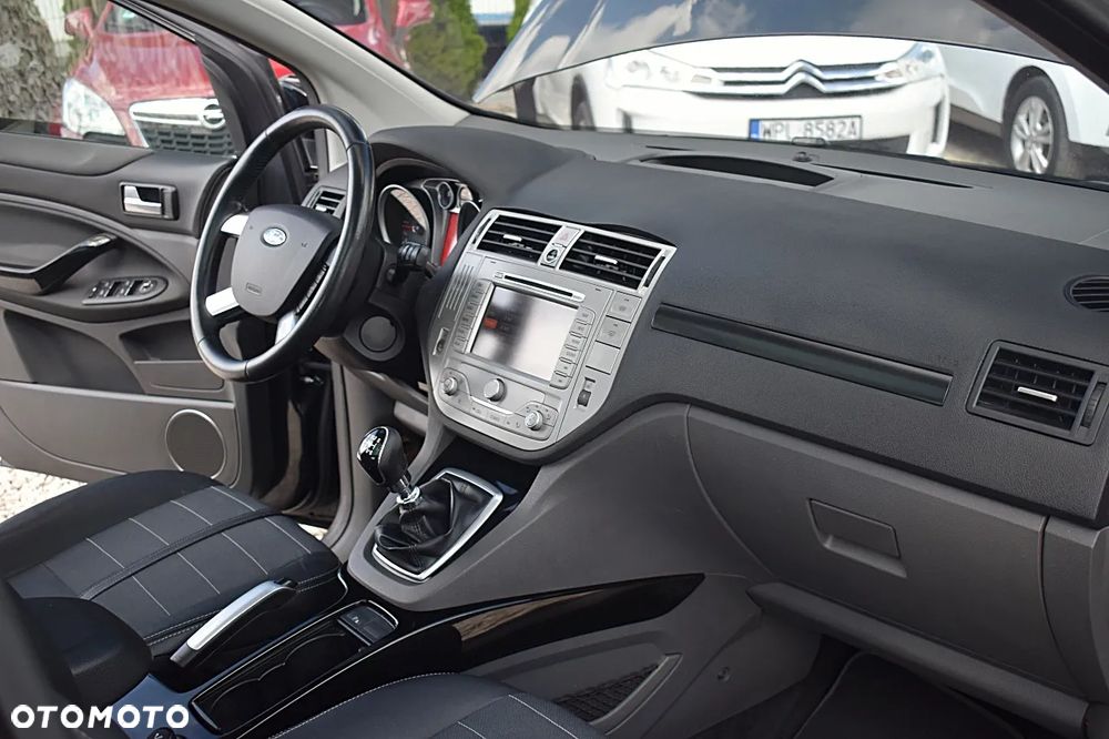 Ford Kuga 2.0 TDCi 2x4 Titanium - 23