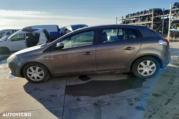 Dezmembrez Fiat Bravo 2 [2007 - 2011] Hatchback 1.4 MT 16v (90 hp) 19 - 2