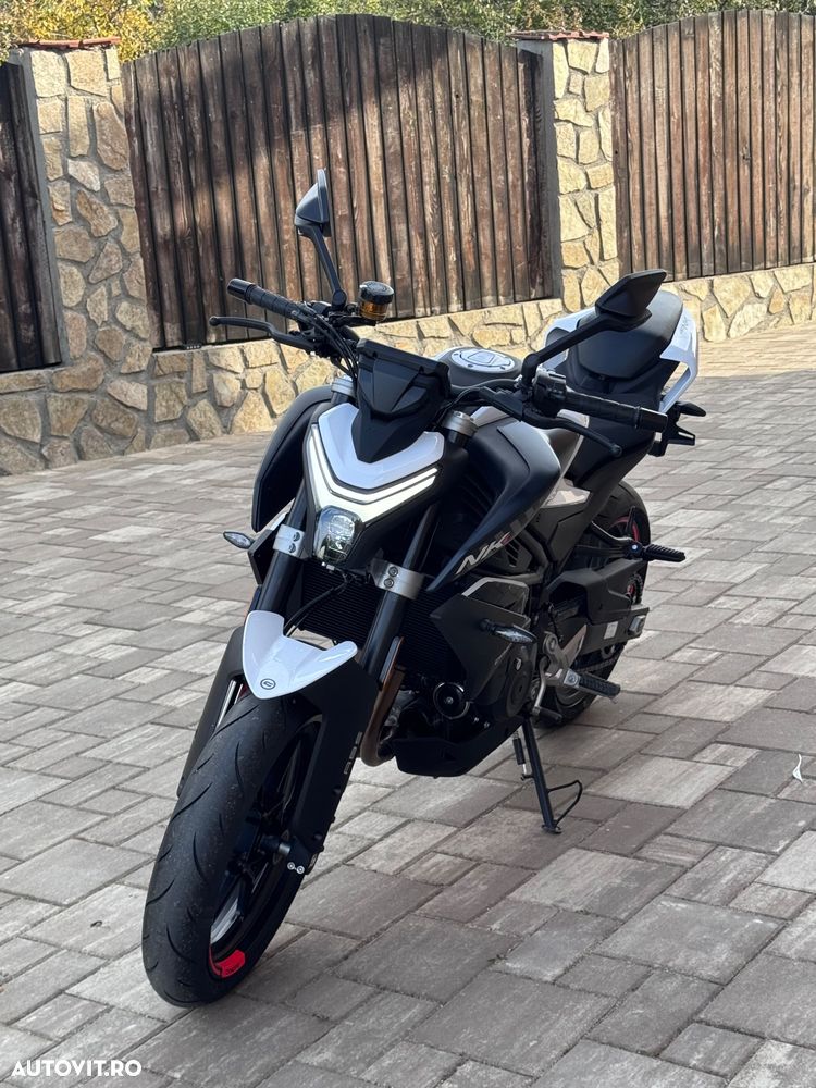 CF Moto 400NK ABS - 8