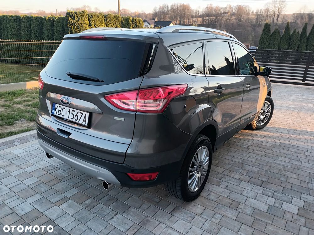 Ford Kuga 1.6 EcoBoost 2x4 Titanium - 5