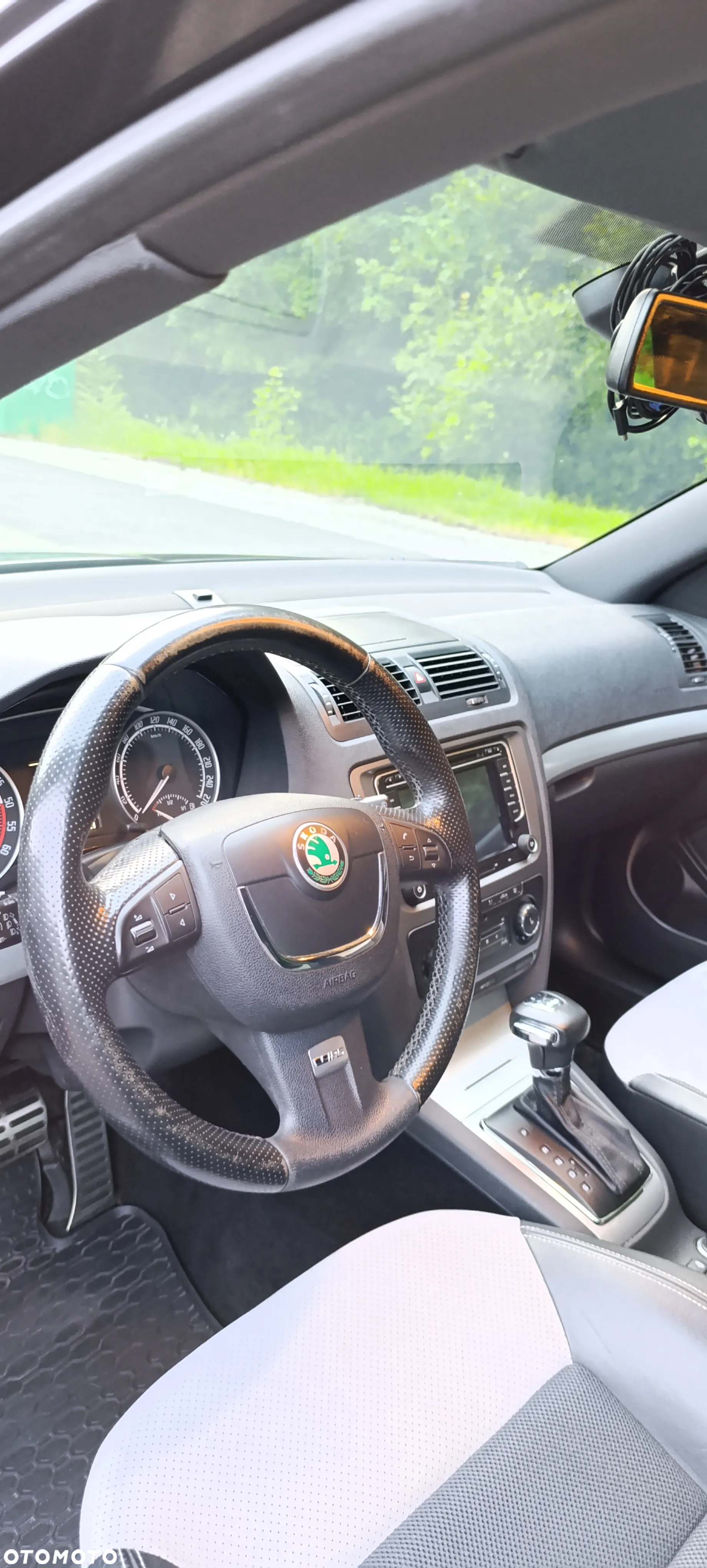 Skoda Octavia Combi 2.0 TDI DPF DSG RS - 11