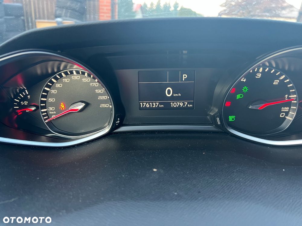 Peugeot 308 BlueHDi 130 EAT6 Stop & Start Active - 14