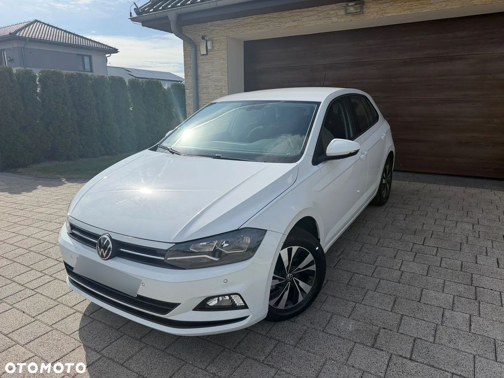 Volkswagen Polo - 2