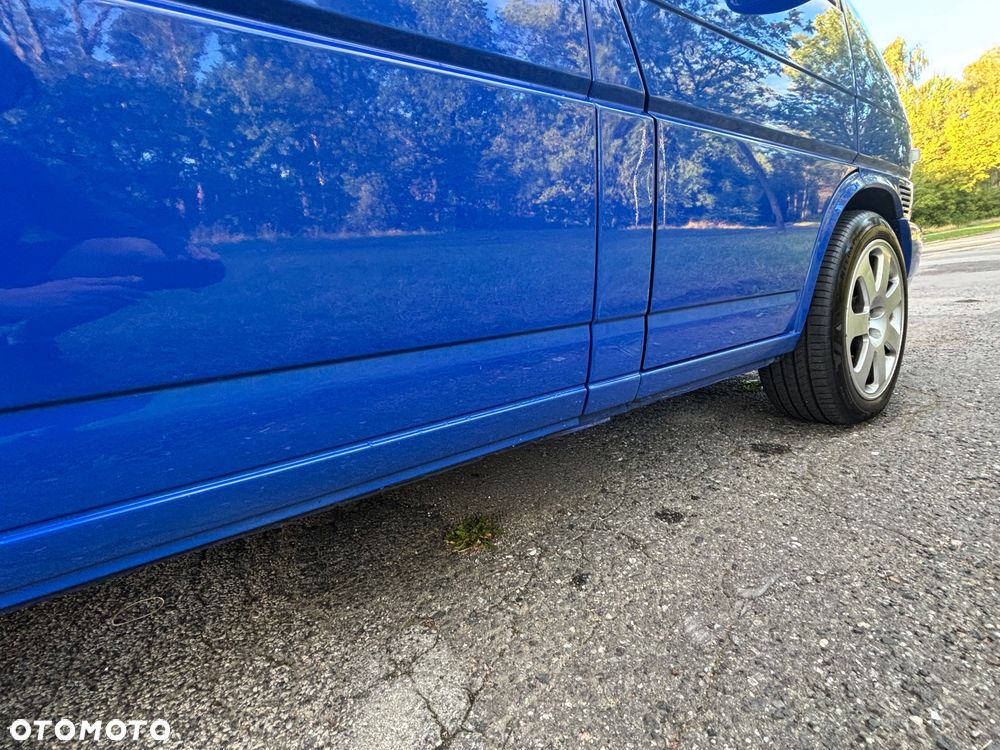 Volkswagen Multivan - 29