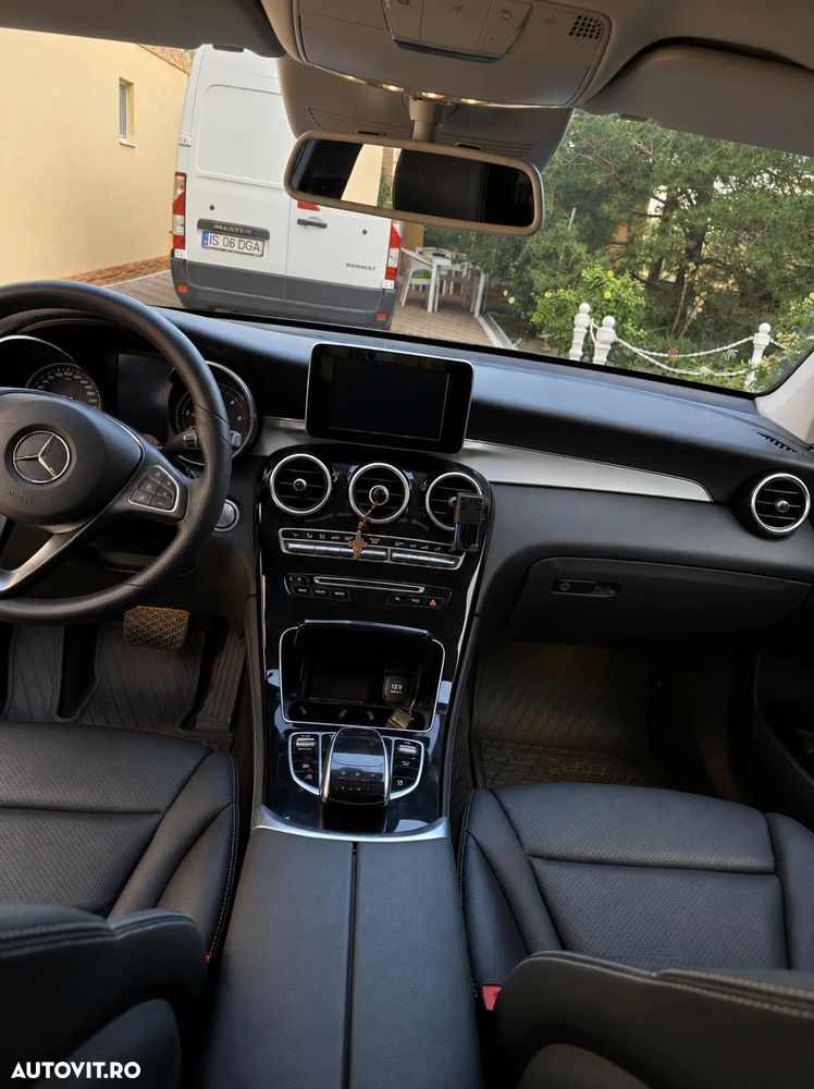 Mercedes-Benz GLC - 10