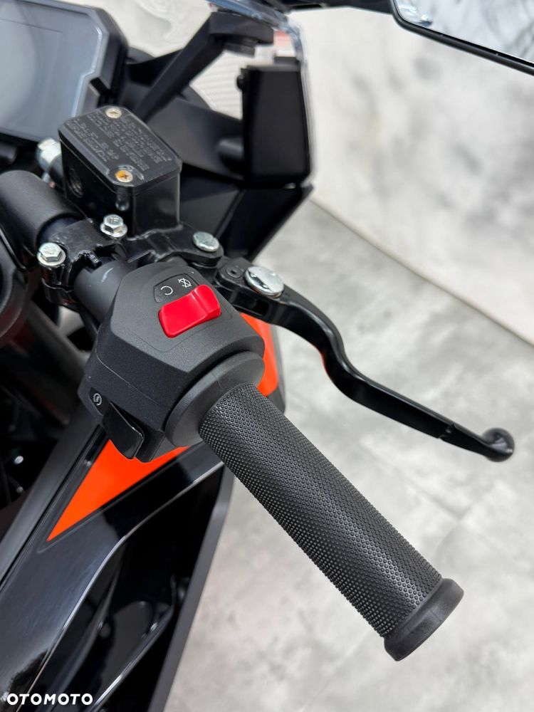 KTM RC 125 - 19