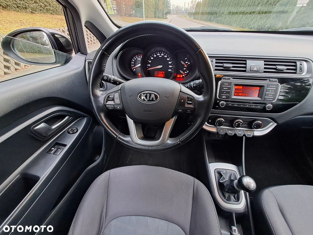 Kia Rio - 19