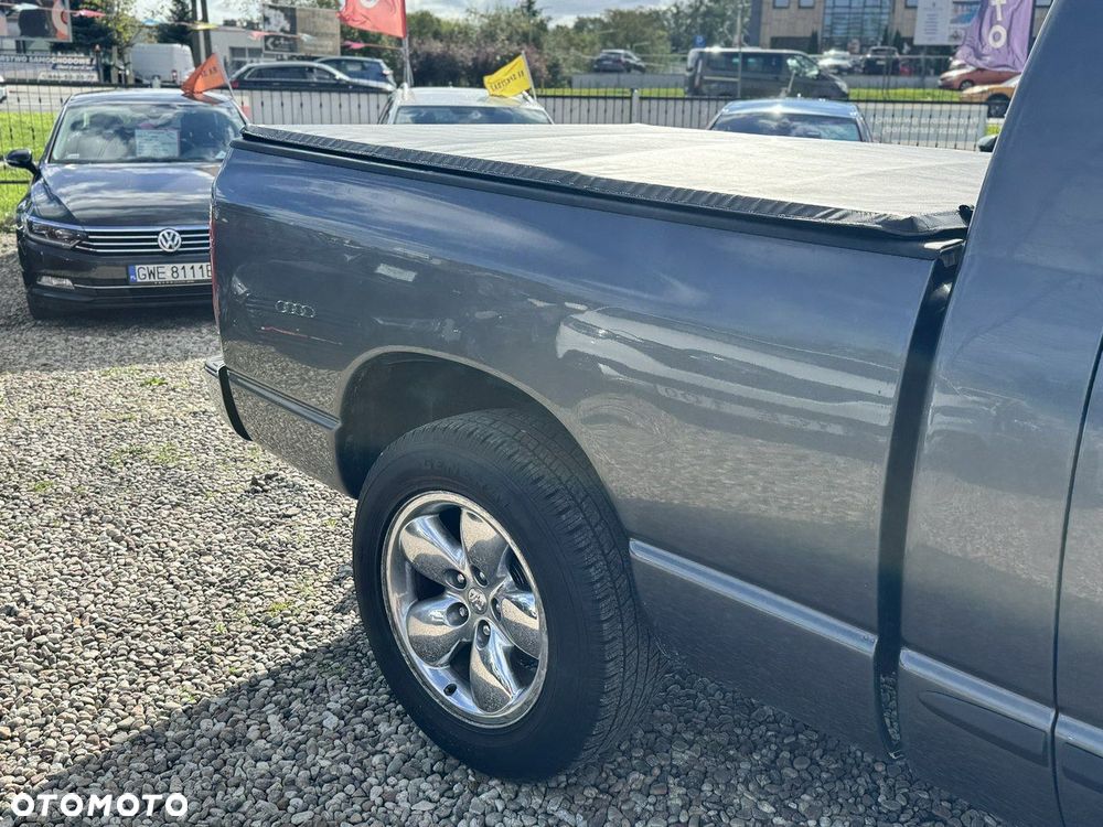 Dodge RAM - 12