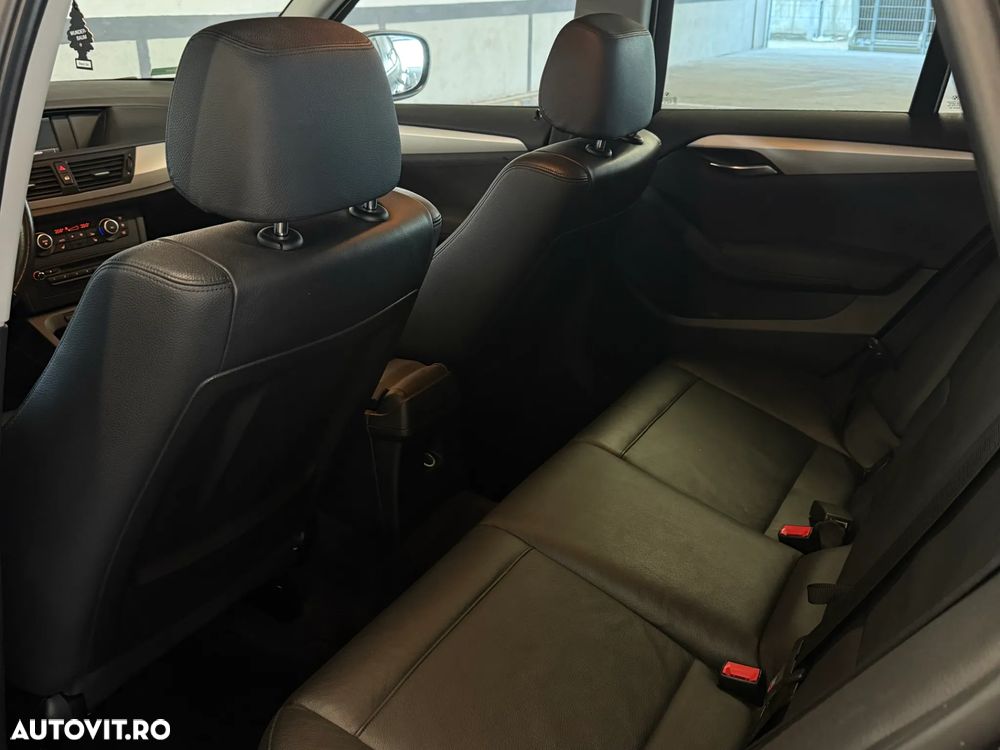 BMW X1 xDrive18d xLine - 24