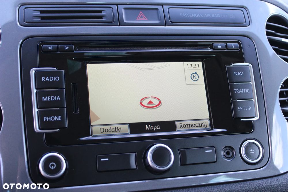 Volkswagen Tiguan 2.0 TDI DPF 4Motion BlueMotion Technology Lounge Sport & Style - 28