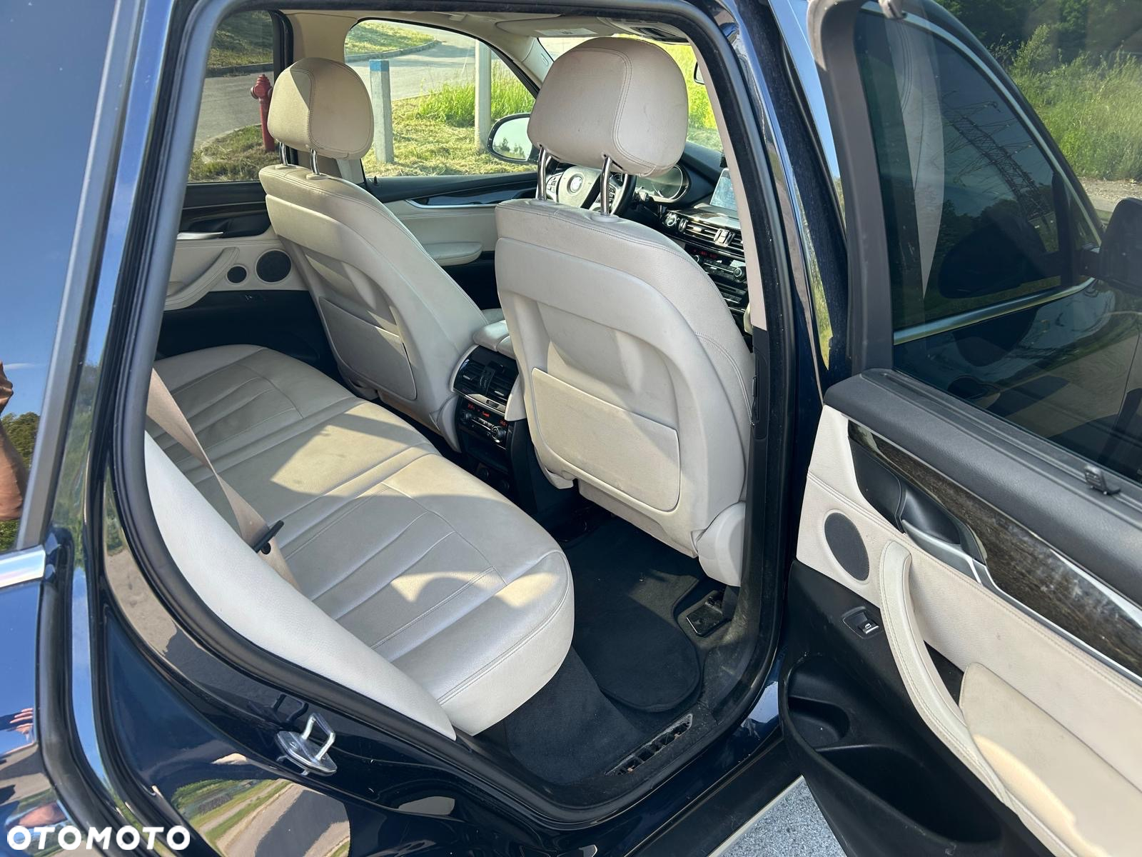BMW X5 xDrive35i - 18