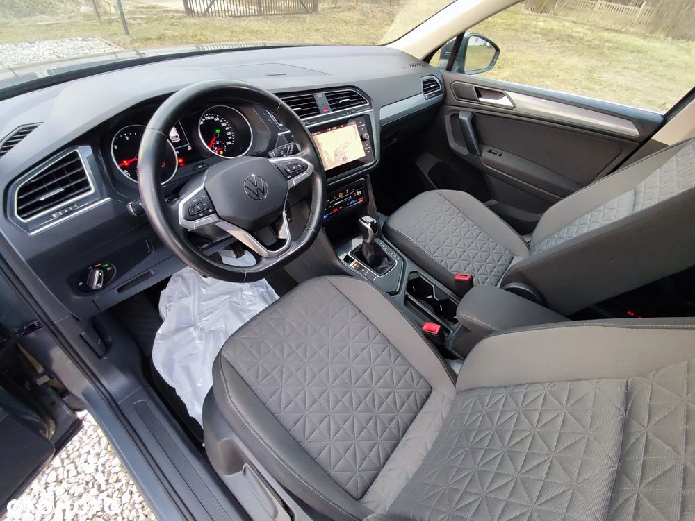 Volkswagen Tiguan - 5