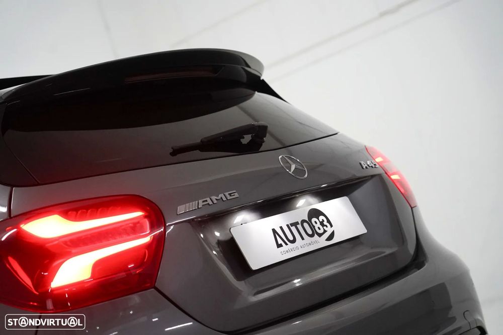 Mercedes-Benz A 45 AMG 4-Matic - 21