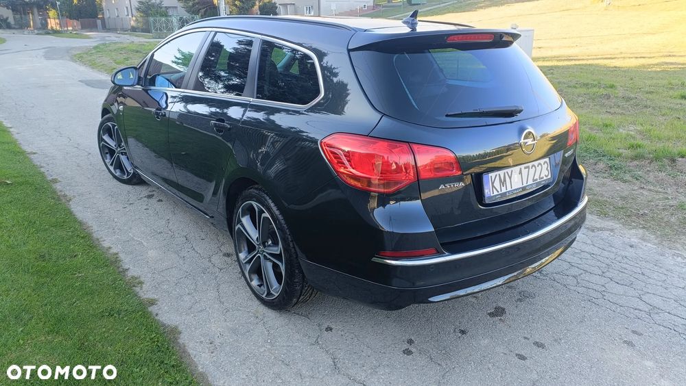 Opel Astra 1.6 CDTI DPF ecoFLEX TourerStart/Stop ENERGY - 4