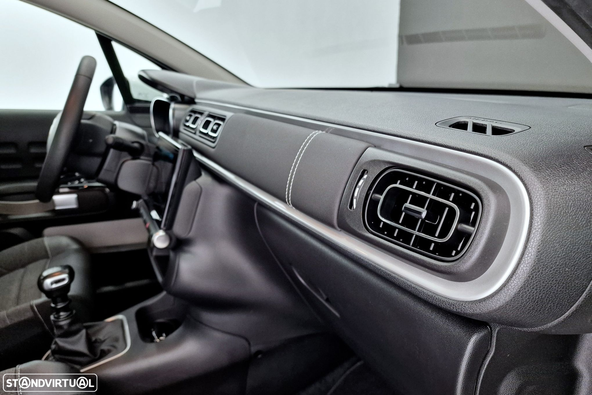 Citroën C3 Pure Tech S&S Saint James - 23