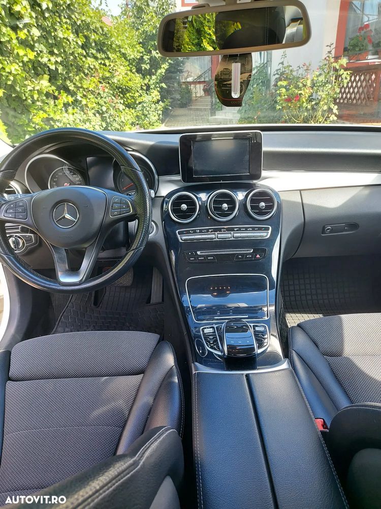 Mercedes-Benz C - 7