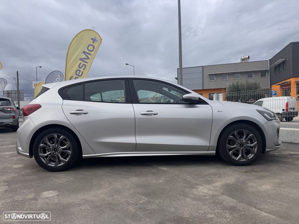 Ford Focus 1.0 EcoBoost MHEV ST-Line - 3