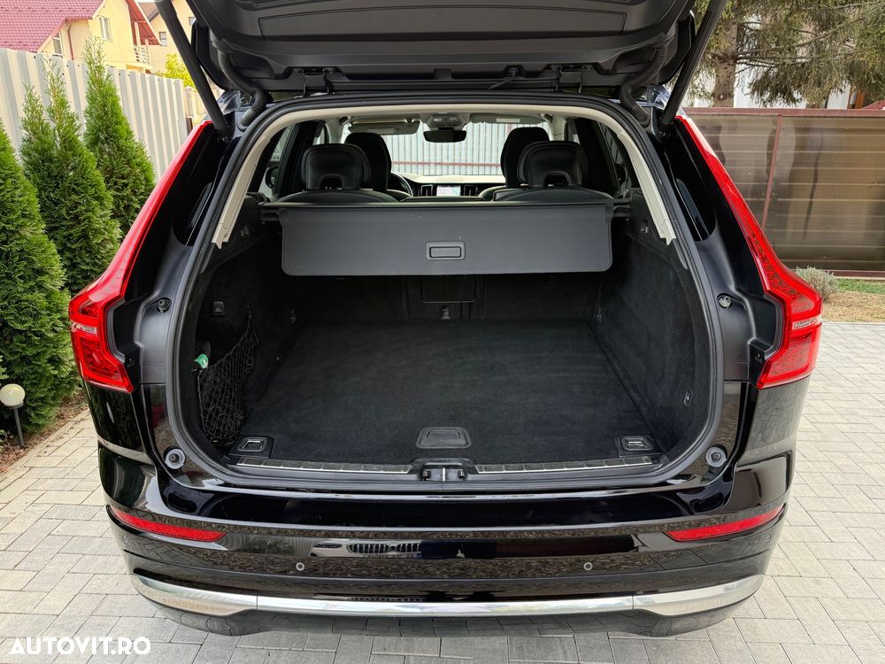 Volvo XC 60 B4 MHEV AT8 AWD Inscription - 19