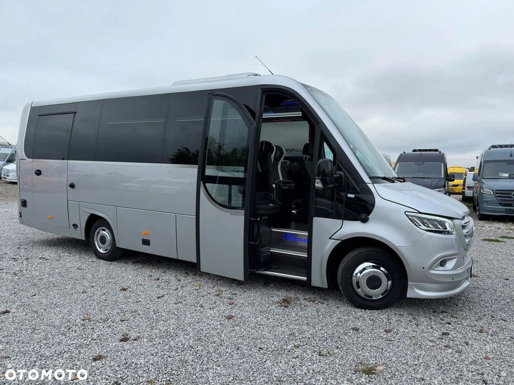 Mercedes-Benz Sprinter 519 - 19