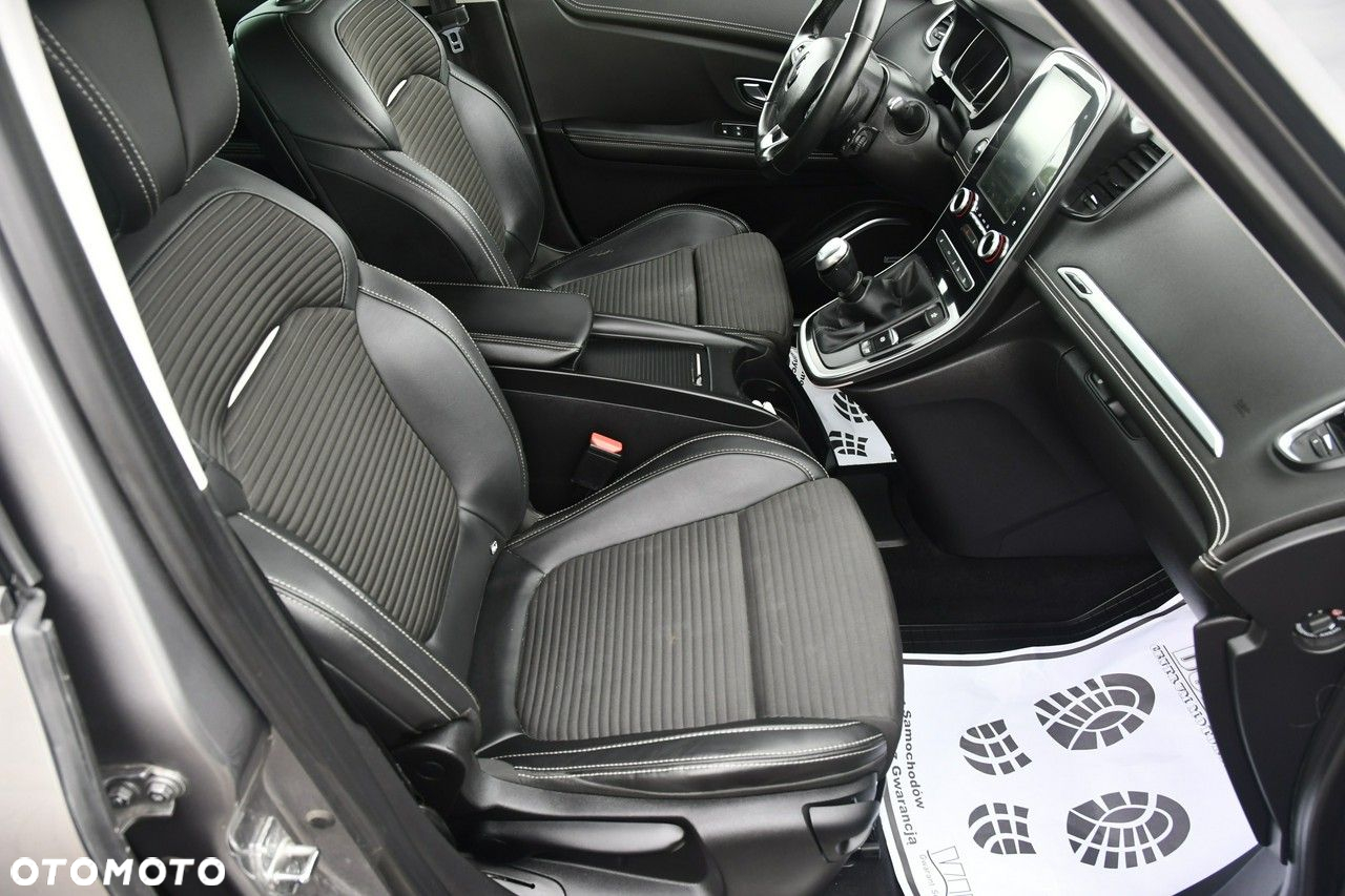 Renault Scenic - 26