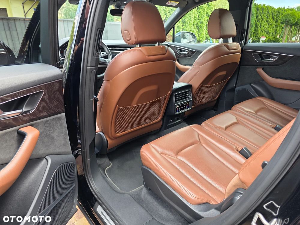 Audi Q7 - 15