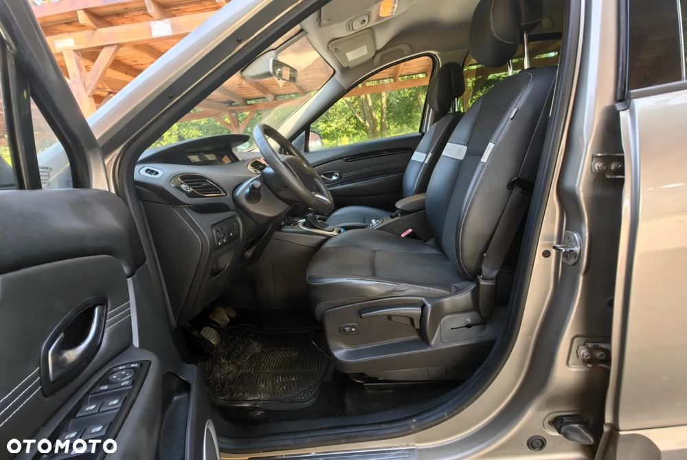Renault Scenic - 19