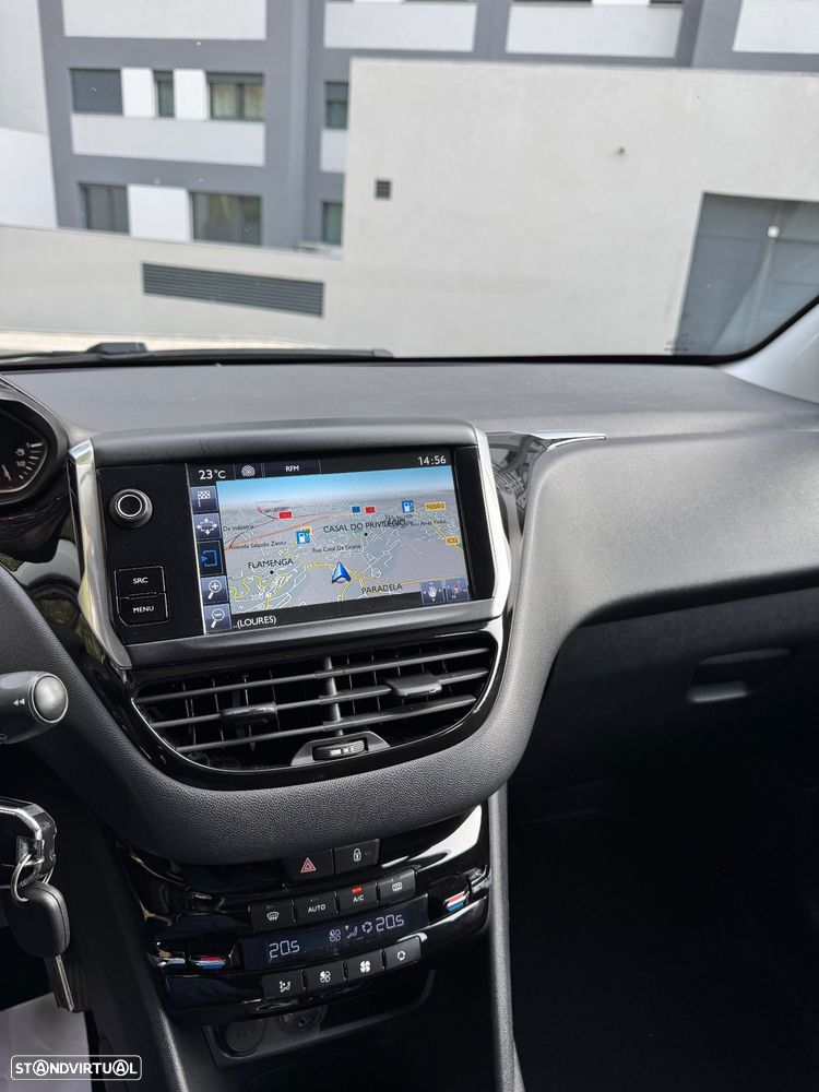 Peugeot 208 e-HDi FAP 92 Stop&Start Style - 13