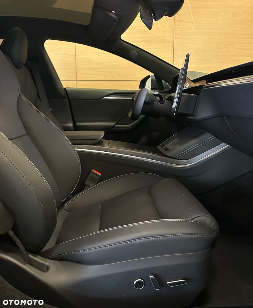 Tesla Model S Plaid - 9