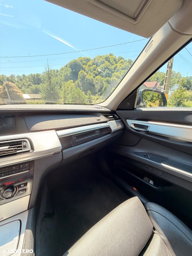 BMW Seria 7 730d Aut. - 13