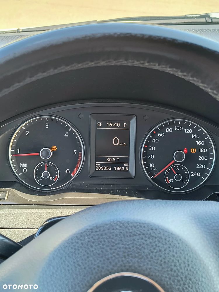 Volkswagen Multivan - 8