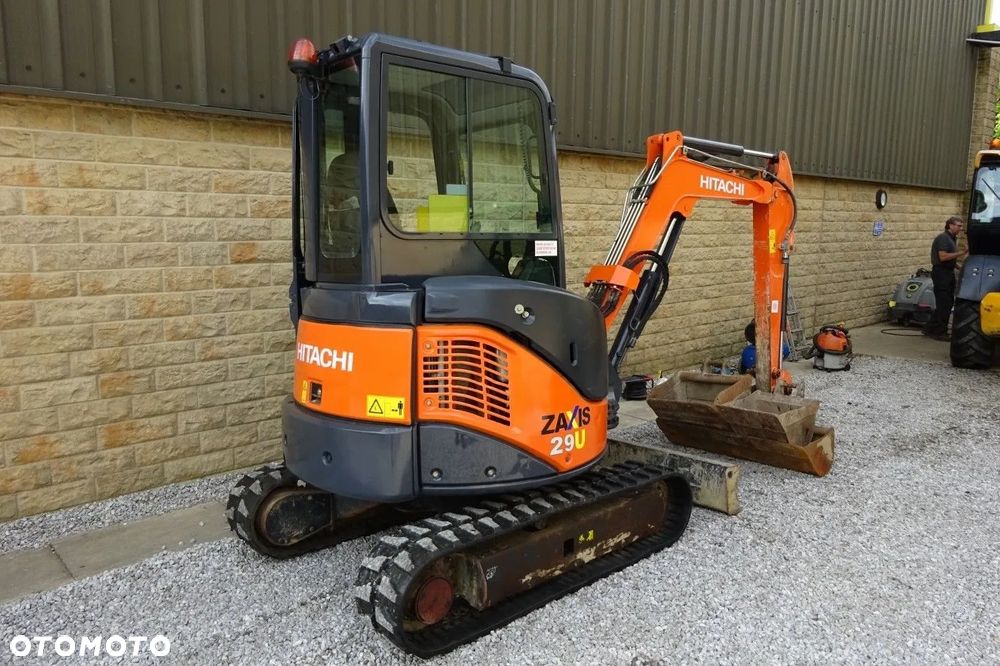 Hitachi ZX29U - 2