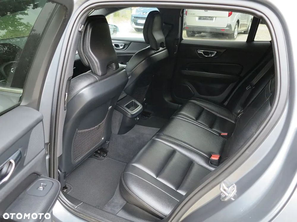 Volvo V60 D3 Momentum - 15