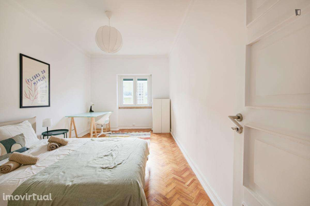 Quarto - localizado em Entrecampos Lisbon - Grande imagem: 5/40